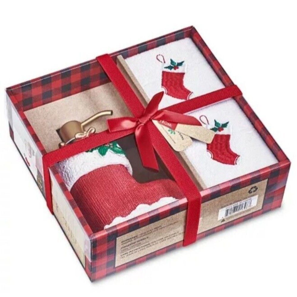 MISTLETOE FARMS Stocking 3-Pc Towel Set